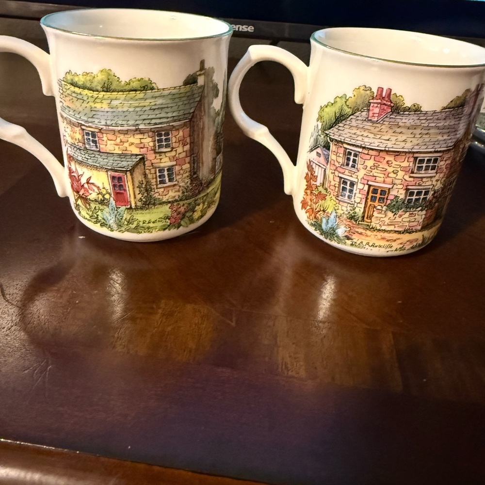 Set of 2 Mugs Fine Bone China Royal Crown Trent Staffordshire England